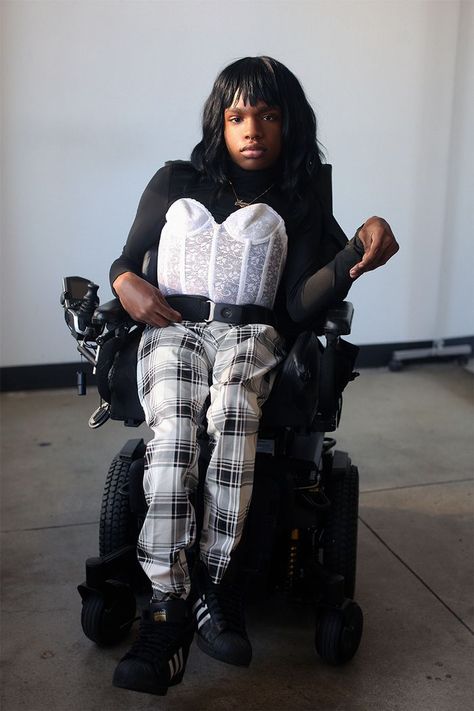 Disabled in Fashion: 6 Models on Ableism and Their Style | Who What Wear Disabled Models, Disabled Fashion, Wheelchair Fashion, Youre Like Really Pretty, About Business, Human Poses Reference, The Fashion Industry, Pose Reference Photo, Fashion Industry