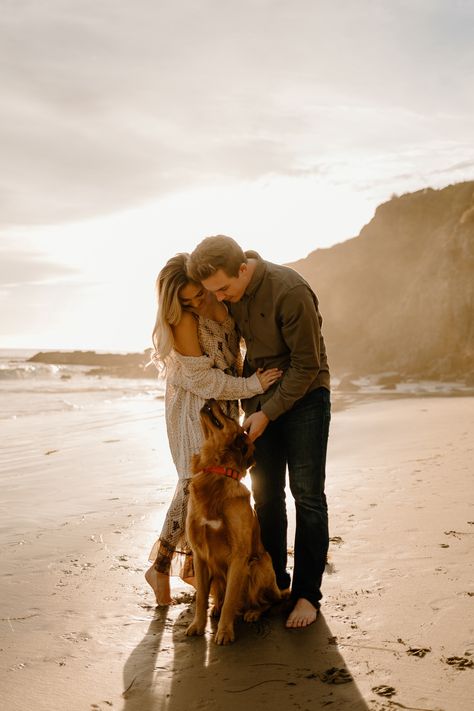 Pictures With Golden Retrievers, Engagement Photoshoot Ideas Beach With Dog, Couple And Dog Beach Photos, Dog Beach Engagement Photos, Beach With Dog Pictures, Beach Engagement Shoot With Dog, Family Beach Photos With Dog, Couple Plus Dog Pictures, Dog Beach Photography