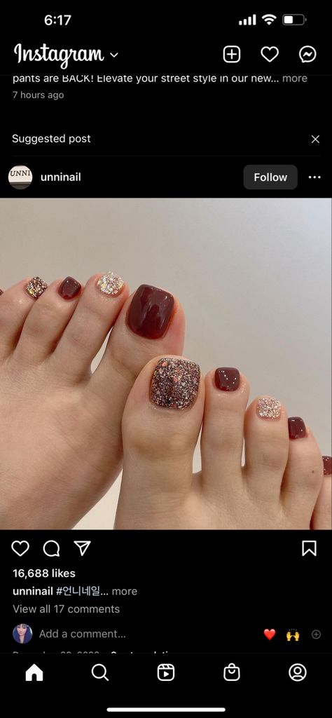 Pedicure Color Vino, Pedicure Ideas Fall, Nailart Ideas, Fall Pedicure, Pedicure Colors, Gel Toe Nails, Gel Toes, Toe Nail Designs, Foot Jewelry