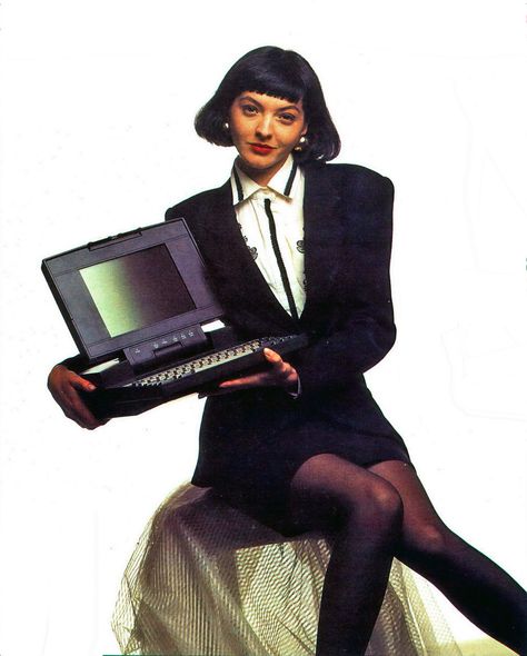 Cyberpunk Girl Art, Pyramid Song, Bog Body, Old Tech, Music Cartoon, Computer History, Retro Tech, Cyberpunk Girl, Movie Magazine