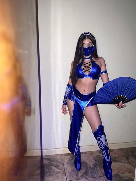 Mulan Halloween, Kitana Costume, Kitana Cosplay, Ninja Halloween, Halloween Rave, Horror Halloween Costumes, Hot Halloween Outfits, Holloween Costume, Fantasias Halloween