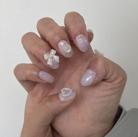 Oval Korean Nails, Korean Jelly Nails With Charms, Pink Nails Korean, Douyin Nails Almond, Korean Gel Nails, Nail Art Korean, Douyin Nails, Nails Coquette, Nails Korean