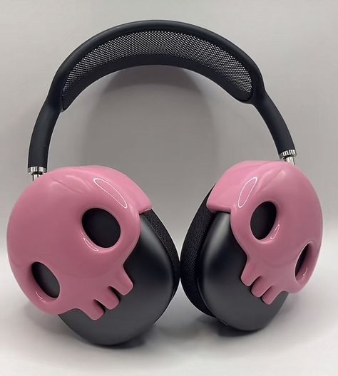 Cute Clothing Accessories, Cute Kawaii Accessories, Skullcandy Headphone Aesthetic, Goth Headphones, Kuromi Headphones, Things To Add To Your Wishlist, Kuromi Airpods, Cool Headphones, Kuromi Stuff