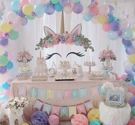 Unicorn Birthday Party Theme, Diy Unicorn Birthday Party, Unicorn Birthday Party Cake, Balloon Birthday Themes, Unicorn Birthday Decorations, Party Cake Table, Cake Table Birthday, 3 Birthday, Baby Birthday Decorations