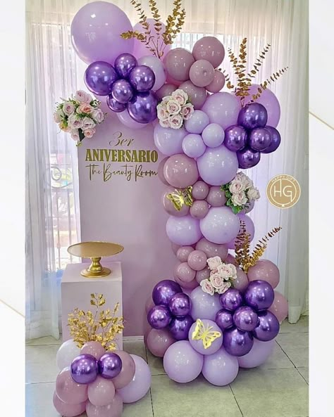 Purple Balloon Decorations, Purple Themed Birthday Party, Lilac Decor, Lila Party, Party Balloons Diy, Deco Ballon, Simple Birthday Decorations, 40th Birthday Decorations, Purple Balloons