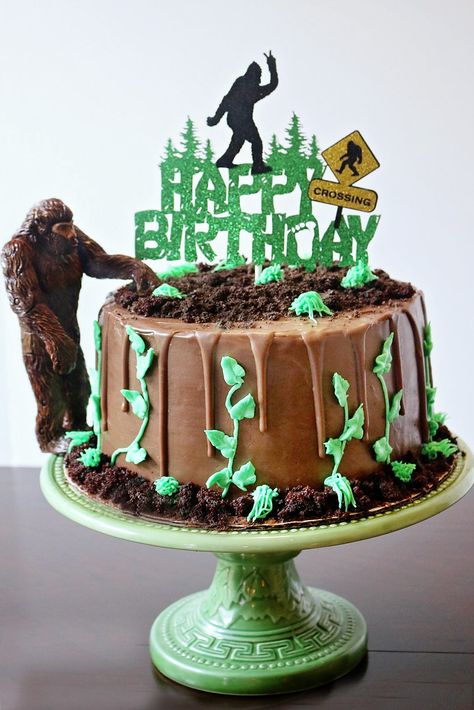 Bigfoot Cake Bigfoot Cake, Bigfoot Party, Bigfoot Birthday, Unique Desserts, Cake Boss, Pie Cake, Novelty Cakes, Fun Baking Recipes