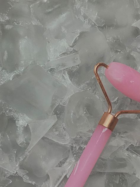 Ice Face Aesthetic, Ice Bowl For Face, Pink Esthetician Aesthetic, Ice Skincare, Ice Cube Face, Ice Facial Roller, Diy Makeup Brush, Ice Facial, Ice Globes