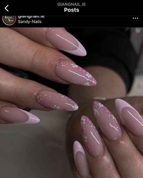 Light Purple Pink Nails, Purple And Pink Nails, Elegant Touch Nails, Baby Pink Nails, Fake Nails Designs, Light Nails, Almond Nails Designs, Almond Nail, Cute Gel Nails