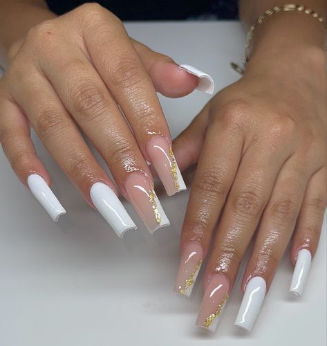 Clean elegant nails White Nails With Gold Flakes, Gold Nails Prom, Growth Tattoos, Nails With Gold Flakes, White Nails With Gold, Meaning Tattoos, Tattoos Butterfly, Tattoos Aesthetic, Nails With Gold