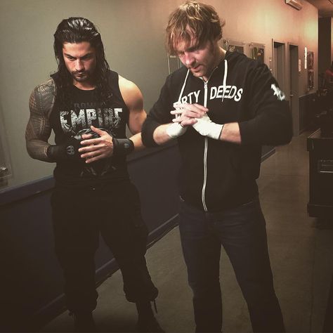 Roman Reigns Dean Ambrose, Wwe Funny, Wwe Dean Ambrose, Roman Reigns Wwe Champion, The Shield Wwe, Wwe Superstar Roman Reigns, Watch Wrestling, Wwe World, Wwe Roman Reigns