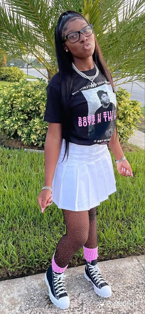 Cute Skirt Birthday Outfits, Mini Skirt Ideas Black Women, Teenage Birthday Outfits, Five Below Outfits, Forever 21 Birthday Outfits, Cute Birthday Outfits Skirts, Baddie Skirt Outfits For School, Sweet 16 School Outfit, Bday Outfit Ideas 15