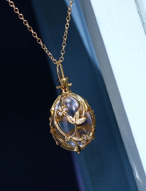 Material: 18K Gold Thick-Plated Silver White Crystal Zircon Size: Pendant 31 * 15 mm  Necklace 45 cm Please contact us if you have any questions. Magical Jewelry Pendants, Magic Pendant, Magic Necklace, Pendant Ideas, Crystal Pendants, Edwardian Style, Magical Jewelry, Pendent Necklace, Handmade Jewelry Gift