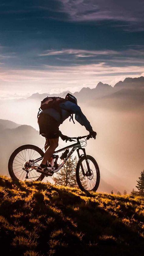 Mtb Wallpaper, Bicycle Wallpaper, Mountain Biking Photography, Mtb Downhill, Mountain Bike Art, Cycling Pictures, Cycling Photography, Downhill Mountain Biking, Downhill Bike