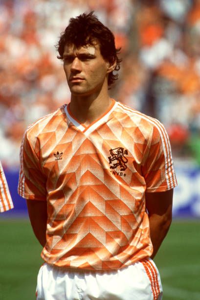 Marco Van Basten 1988 Pictures and Photos Frank Rijkaard, Van Basten, Marco Van Basten, Wallpaper Classic, Ronald Koeman, Uefa European Championship, Sporting Legends, Germany Football, Vintage Football Shirts