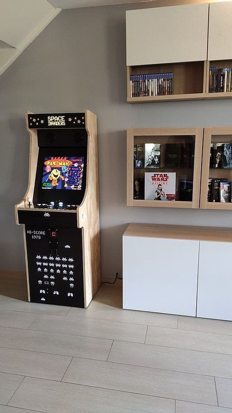 Retro Pi, Diy Arcade Cabinet, Geek Room, Arcade Bar, Arcade Retro, Arcade Joystick, Retro Games Room, Cabinet Inspiration, Arcade Room