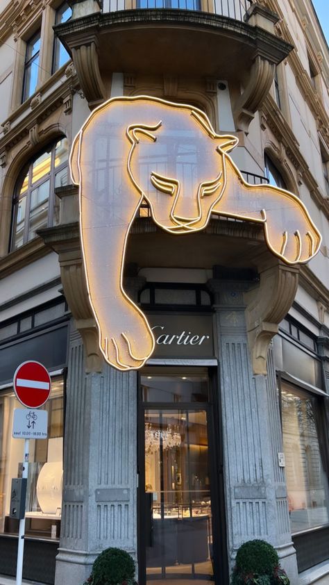 cartier #cartier #lifestyle #luxembourg Fashion Studio Interior, Cartier Shop, Cartier Store, Lobby Boy, Aesthetic Exterior, Color Book, Manifestation Board, Studio Interior, Boutique Design