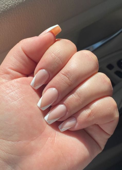 Modern French Manicure, Nails Coffin Short, French Manicure Acrylic Nails, Graduation Nails, Beige Nails, French Tip Acrylic Nails, Simple Acrylic Nails, Modern French, Classy Acrylic Nails