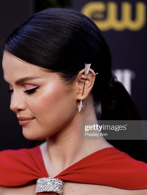 Selena Gomez Latest, Marie Gomez, So Beautiful, Selena Gomez, Business Women, Ear Piercings, Red Carpet, Ear Cuff, Piercings