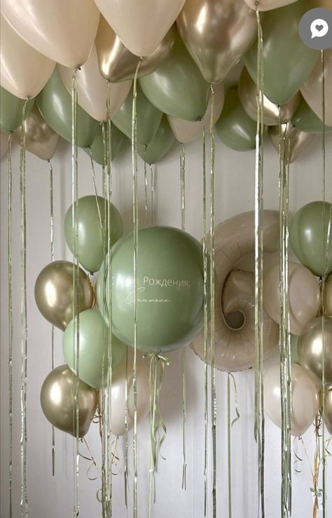 Sweet 16 Decorations Sage Green, Sage Green And White Sweet 16, Birthday Green Theme, Green Birthday Ideas, Sage Green Birthday Party, Classy 21st Birthday, Birthday Room Surprise, Birthday Wall Decoration, Goddess Party