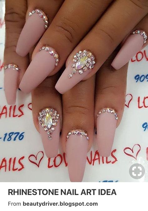 Nail Designs With Gems, Ongles Bling Bling, Gem Nail Designs, Nail Designs Bling, Diamond Nail Designs, Kids Nail Designs, Stone Nail Art, Brown Nails Design, Diamond Nail Art