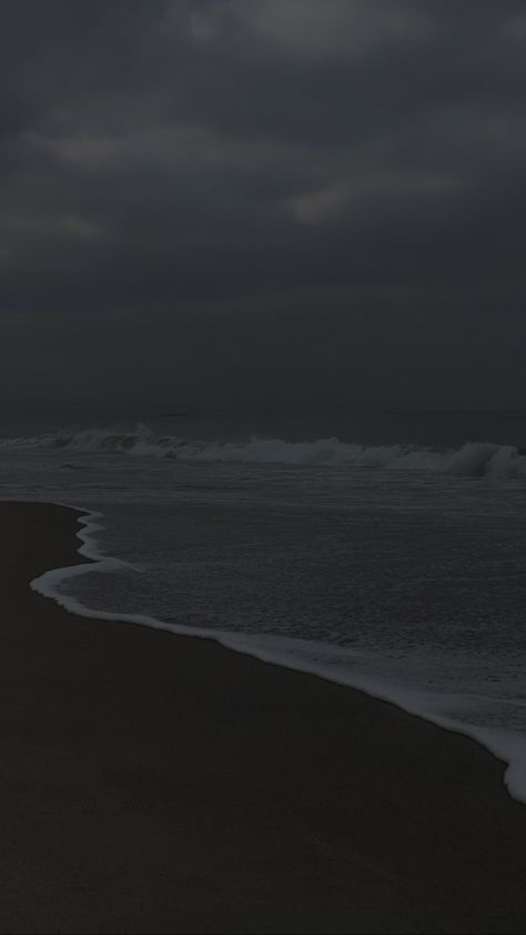 Lunacore Aesthetic, Sea Aesthetic Dark, Dark Weather, Dark Beach, Dark Naturalism, Dark Clouds, Night Scenery, Ocean Wallpaper, Dark Wallpaper Iphone