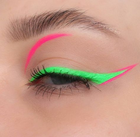 Recital Makeup, Neon Palette, Festival Eye Makeup, Scar Makeup, Uv Makeup, Neon Eyeshadow, Vibrant Makeup, Eyeshadow Ideas, Light Party