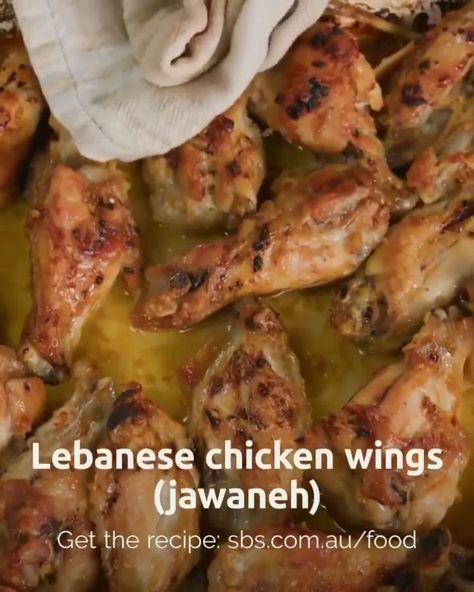 Lemon And Garlic Chicken, Lebanese Chicken, Barbecue Recipe, Allium Sativum, Linda Jones, Garlic Chicken Wings, Sbs Food, Lemon Garlic Chicken, Pan Recipes