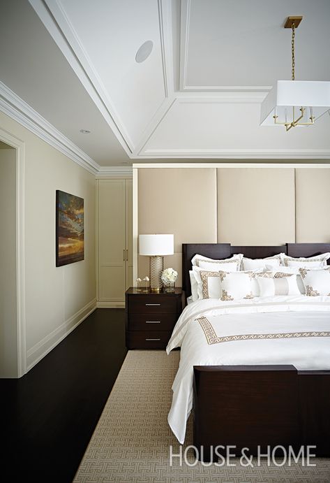 Tray Ceiling Bedroom, Tray Ceiling Ideas, Vaulted Ceiling Bedroom, Brian Gluckstein, Bedroom Design Luxury, Master Suite Remodel, Suite Master, Rustic Ceiling, Bedroom False Ceiling Design