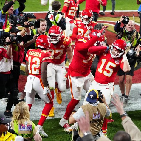 Super Bowl 2024 recap: Chiefs top 49ers in OT to repeat as champions. See the highlights — USA TODAY 2024 Recap, Lombardi Trophy, Chiefs Super Bowl, Relationship Goals Text, The Chiefs, Patrick Mahomes, Travis Kelce, Kansas City Chiefs, Usa Today