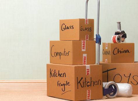 When you're preparing for a move, there are several tasks to complete when relocating across state lines. The moving process can often become overwhelming for those who are not prepared. To ensure that you enjoy a smooth and successful move, there are a... Move Out Of State, Moving Out Of Home, Move Out Cleaning, Moving Long Distance, Packing To Move, Relocation Services, Moving Boxes, Moving And Storage, Moving Tips