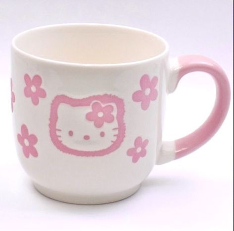 Sanrio Kitchenware, Art Hello Kitty, Sanrio Kitchen, Hello Kitty Mug, Color Me Mine, Diy Pottery Painting, Charmmy Kitty, Pretty Mugs, Keramik Design