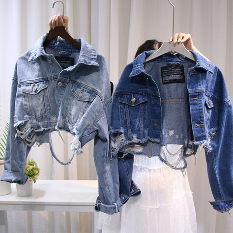 Jean Coat Outfit, Coated Jeans Outfit, Autumn Blue, Denim Jacket Vintage, Short Coats, Spring Snow, White Fairy, Streetwear Jackets, Shoulder Dresses