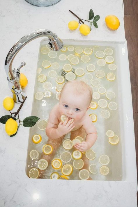 Baby Milk Bath, 6 Month Baby Picture Ideas, Bath Pictures, Vintage Cuba, Milk Bath Photography, Boy Photo Shoot, Bath Photography, Baby Fotografie, Baby Photoshoot Boy