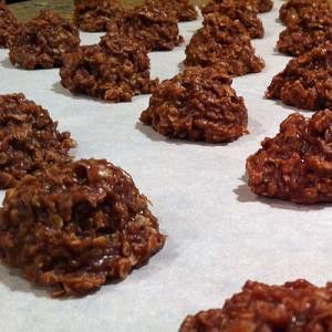 Oatmeal No Bake Cookies, Cannabutter Recipe, Cannibis Recipes, Cooking Oatmeal, Chocolate Oatmeal Cookies, Chocolate Oatmeal, Bake Cookies, Lemonade Recipes, Yummy Cookies