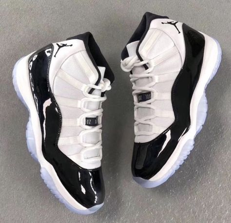 Jordan 11 Zapatillas Nike Basketball, Women Sport Shoes, Air Jordan 11 Concord, Jordan 11 Concord, Jordan 11s, Fashionable Men, Pretty Shoes Sneakers, Jordan Shoes Retro, Shoes Sneakers Jordans