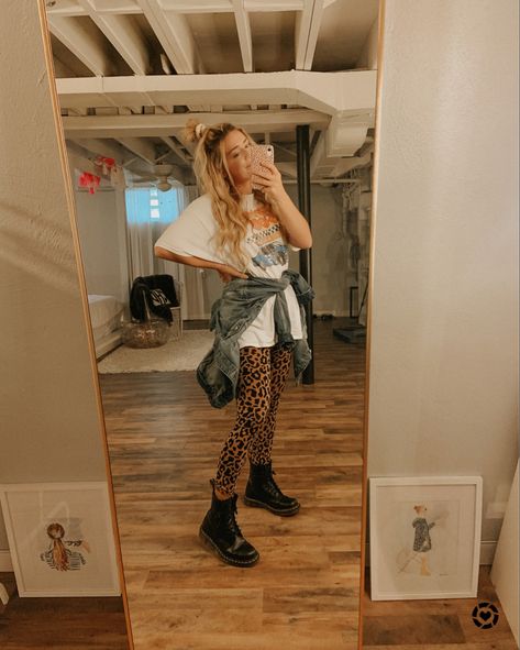 Casual outfit, graphic tee outfit, doc martens, leopard leggings, casual style Leggings Doc Martens Outfit, Animal Print Leggings Outfit, Leopard Print Leggings Outfit, Leopard Leggings Outfit, Printed Leggings Outfit, Leopard Print Tights, Graphic Tee Outfit, Leggings Outfit Fall, Doc Martens Outfit