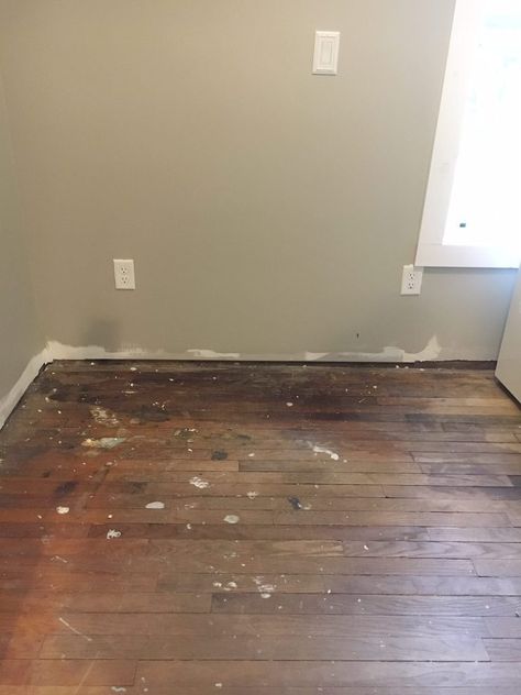 How We Refinished Our Old Wood Floors In 6 Hours – Two Paws Farmhouse Plywood Plank Flooring, Refinish Wood Floors, Diy Wood Floors, Old Wood Floors, Floor Restoration, Refinishing Floors, Diy Bathroom Remodel, Vintage Floor, Up House