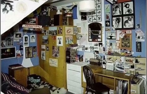 80’s Bedroom, 80’s Room, 1980s Bedroom, Bedroom 80s, 80's Room, 80s Room, 80s Bedroom, Room Goals, Dreamy Room