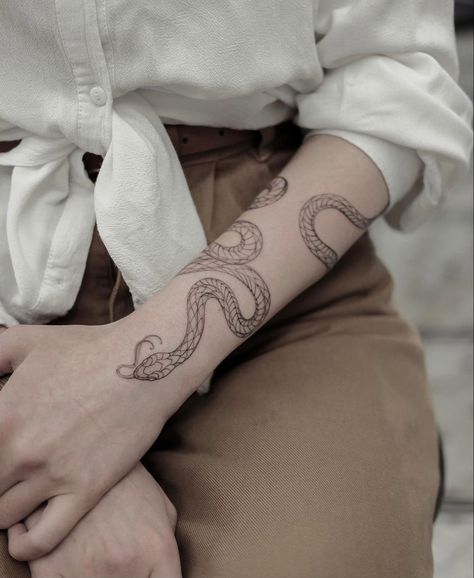 Snake Tattoo Around Forearm, Underarm Snake Tattoo, Snake Tattoo Lower Arm, Snake Tattoo Arm Wrap, Wraparound Snake Tattoo, Bicep Snake Tattoo, Forearm Snake Tattoo Women, Snake Arm Tattoo Women, Linework Snake Tattoo