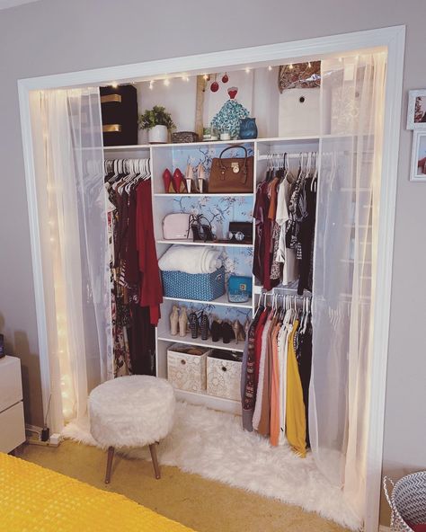 Closest Without Doors, Long Closet Ideas, Bed Inside Closet Ideas, Closet Transformation, Closet Small Bedroom, Room Organization Bedroom, Cute Closet, Closet Renovation, Small Closets