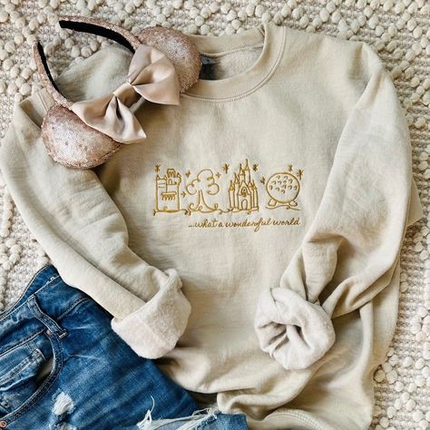 Disney World Parks Embroidered Sweater What a Wonderful World Disney Unisex Sweatshirt Animal Kingdom Embroidery Shirt, Diy Disney Sweater, Cute Disney Sweatshirts, Subtle Disney Shirts, Comfy Disney Outfits Winter, Cold Weather Disney Outfits, Dcp Outfits, Disney Outfits Women Winter, Disney Park Outfits