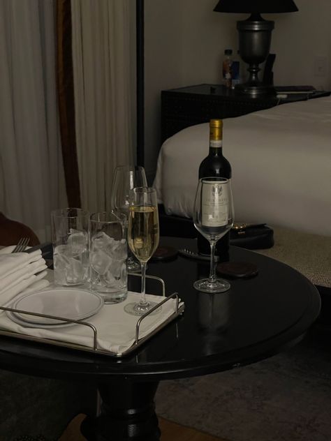 Black Hotel Aesthetic, Champagne Hotel Room, Hotel Aesthetic Couple, Rich Hotel Aesthetic, Hotel Room Astethic, Hotel Suite Aesthetic, Hotel Stay Aesthetic, Beautiful Hotel Lobby, Expensive Hotel Aesthetic