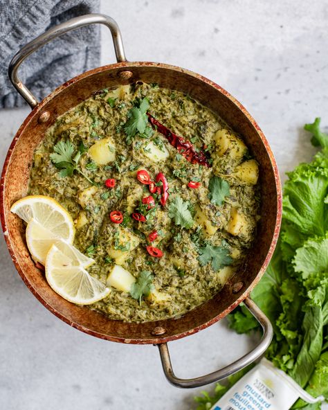 Steam Potatoes, Cooked Greens, Mint Salt, Saag Aloo, Vegan Indian Recipes, Yummy Healthy Breakfast, Potato Curry, Mustard Greens, Indian Spices