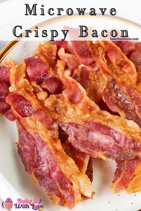 Crispy microwave bacon slices stacked on plate with brown rim. Making Bacon, Microwave Bacon, Oven Baked Bacon, Healthy Waffles, Breakfast Sides, Bacon In The Oven, Amazing Breakfast, Cooking Bacon, Baked Bacon