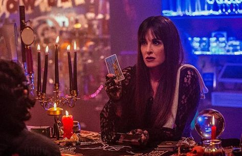 Halloween Ends 2022, Addams Family Series, Laurie Strode, Halloween Ends, Storm Reid, Lee Curtis, Tarot Card Reading, Kyle Richards, Best Horror Movies