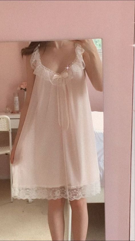 Babydoll Dress Nightwear, Dollete Aesthetic, Cute Nightgowns, Princess Nightgowns, Night Gown Dress, Babydoll Nightgown, Cute Pajama Sets, Vintage Nightgown, Night Dress For Women