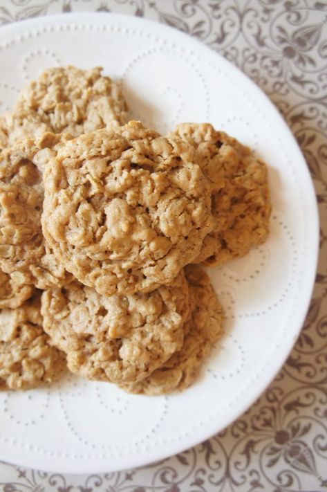 Cashew Butter Oatmeal Cookies Cashew Butter Recipe, Gerd Recipes, Chewy Oatmeal Cookies, Butter Oatmeal Cookies, Almond Muffins, Sweet Potato Cinnamon, Coconut Muffins, Oatmeal Cookies Chewy, Peanut Butter Oatmeal Cookies