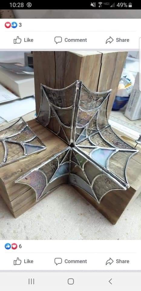 Stained Glass Art How To Make, Wood And Stained Glass Ideas, Stained Glass Display Craft Fairs, Cool Stained Glass Ideas, Halloween Stained Glass Ideas, Stained Glass Halloween, Stained Glass Spiderweb, Halloween Stained Glass Patterns, Stained Glass Spinners Patterns