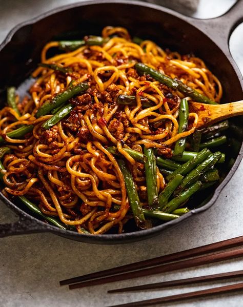 Spicy Sichuan Pork Noodles Recipe - PureWow Nontraditional Christmas Dinner, Sichuan Pork, Green Bean Dishes, Kecap Manis, Pork Noodles, Easy To Make Dinners, Recipetin Eats, Recipe Tin, Spring Dinner