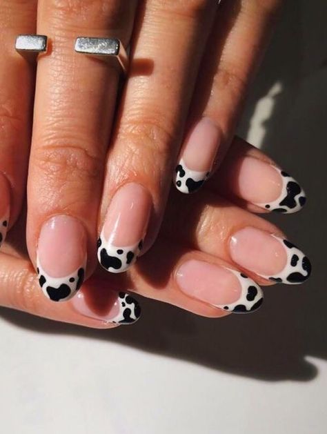 Ongles Gel Violet, Ongles Gel French, Leopard Nail Designs, Western Nails, Nail Tip Designs, Minimalist Nail, Minimal Nails Art, Summer Gel Nails, Cow Nails